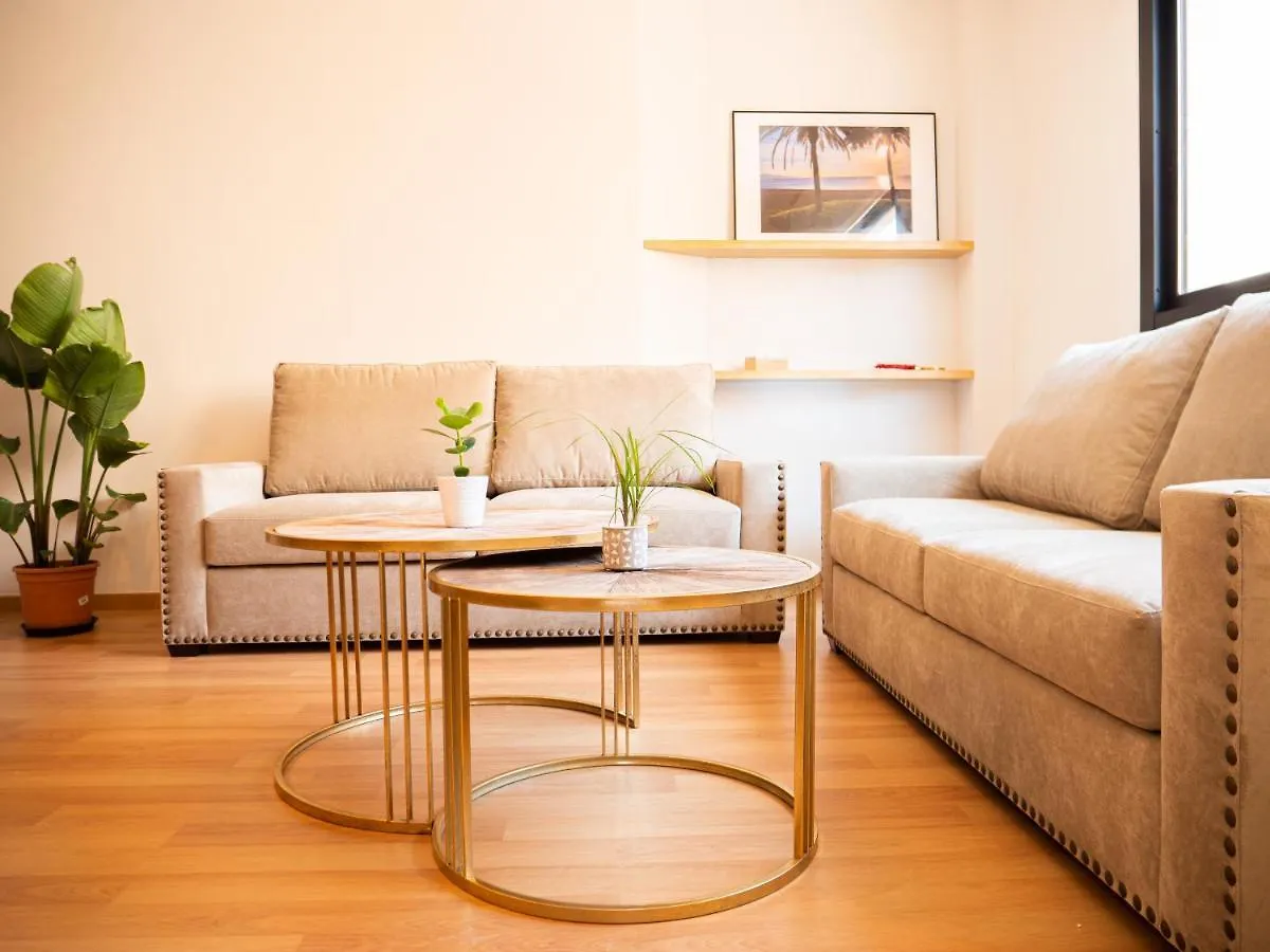 Stylish Apartment In The Heart Of Malaga With Pool