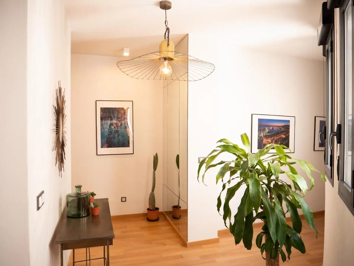 Stylish Apartment In The Heart Of Malaga With Pool